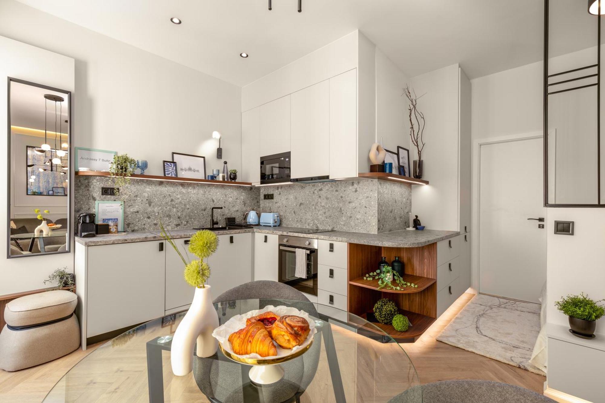 Andrassy 7 Premium Suite Budapest Exterior foto